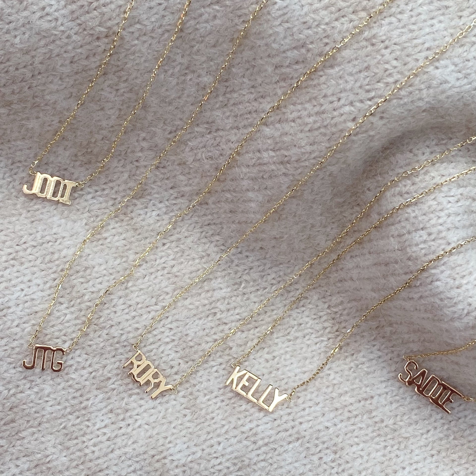 Custom mini name on sale necklace